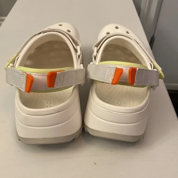 ❗️SOLD❗️Crocs Classic Hiker Clog White Sandals Size 9 - Picture 5 of 11